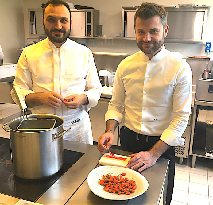 enrico bartolini con bacche goji