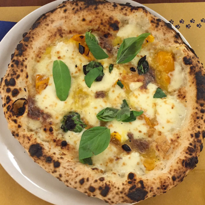 pizza golden la gatta mangiona